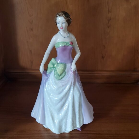 Vintage Royal Doulton Jessica 1997 Figure of the Year original $300 - Picture 1 of 14